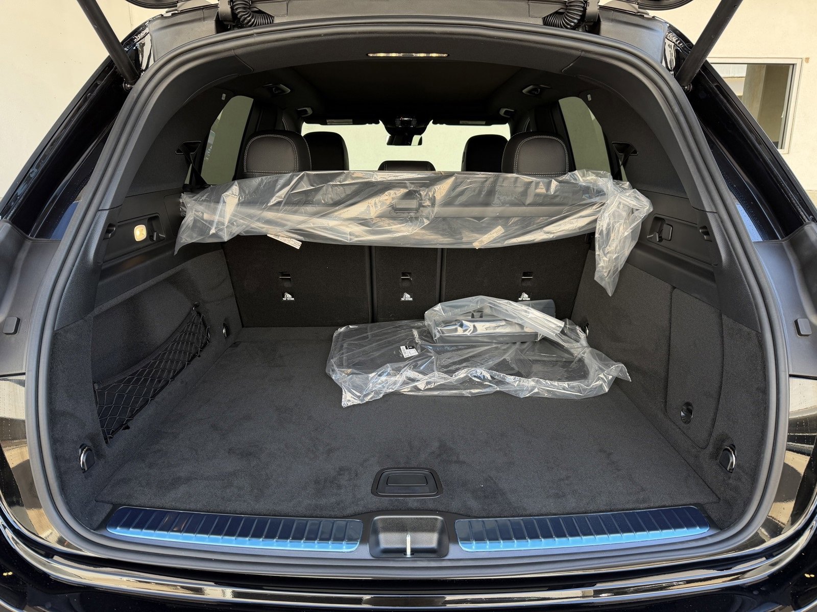 New 2026 Obsidian Black Metallic Mercedes-Benz GLE 350 image 42