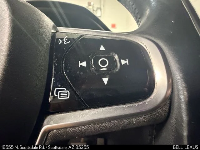 Used 2018 Gray Volvo T6 Momentum image 22