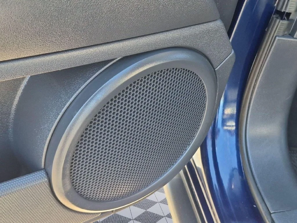 Used 2012 True Blue Pearlcoat Jeep Latitude image 12