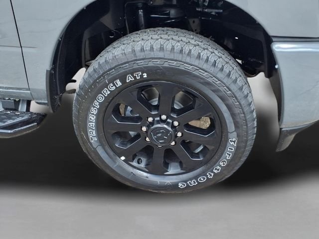 New 2026 Ceramic Gray Clear-Coat Exterior Paint RAM Laramie image 9