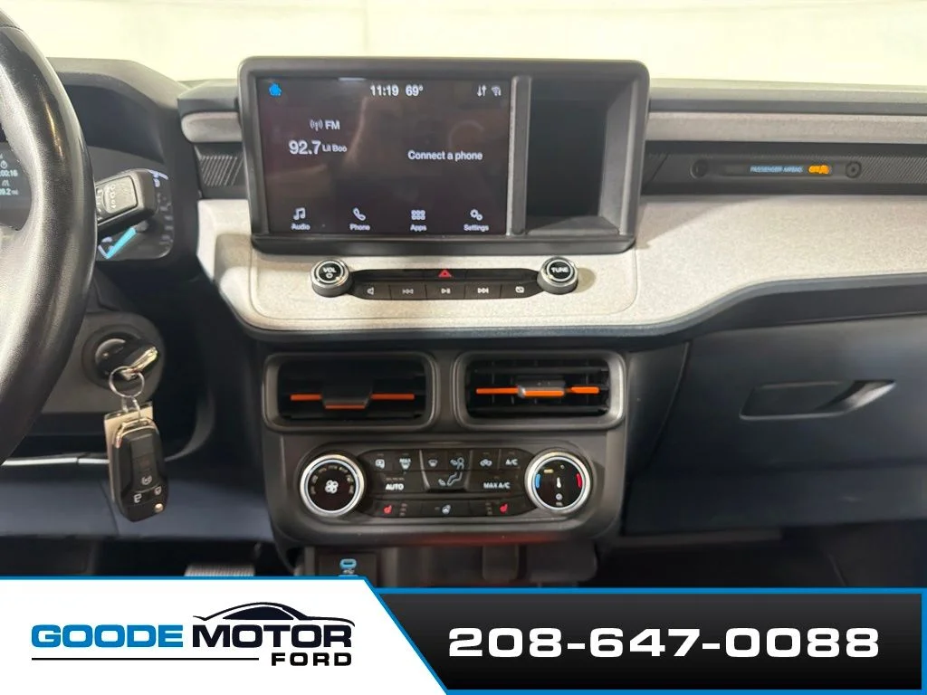 Certified Used 2024 Oxford White Ford XLT image 16
