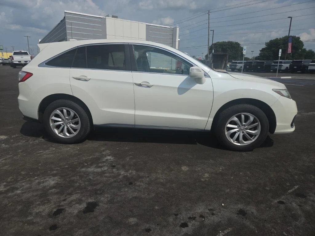 Used 2016  Acura Base image 13