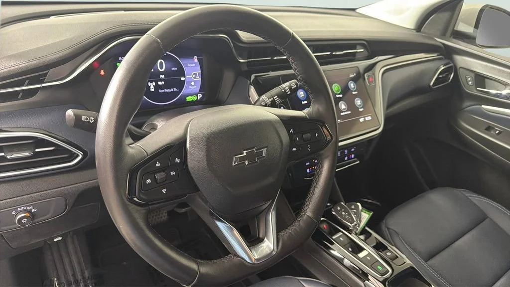 Used 2023 Summit White Chevrolet Premier image 24