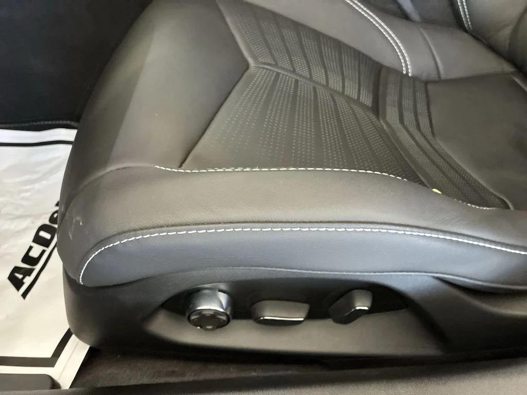Used 2025 Black Chevrolet Z06 image 12