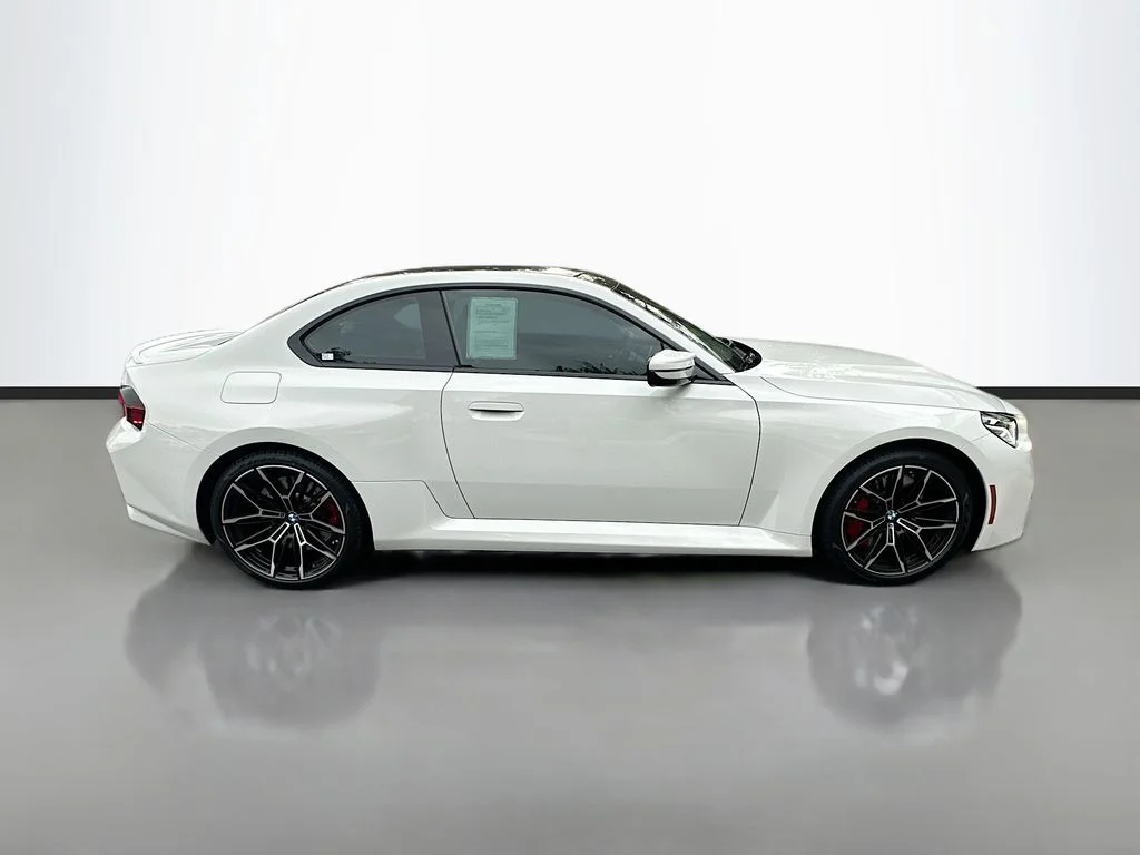 Used 2026 Alpine White BMW Base image 4
