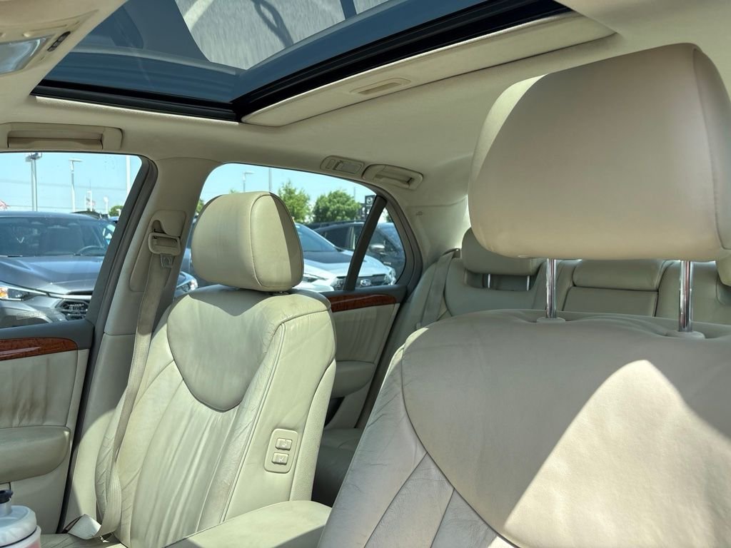 Used 2002 Beige Lexus 430 image 5