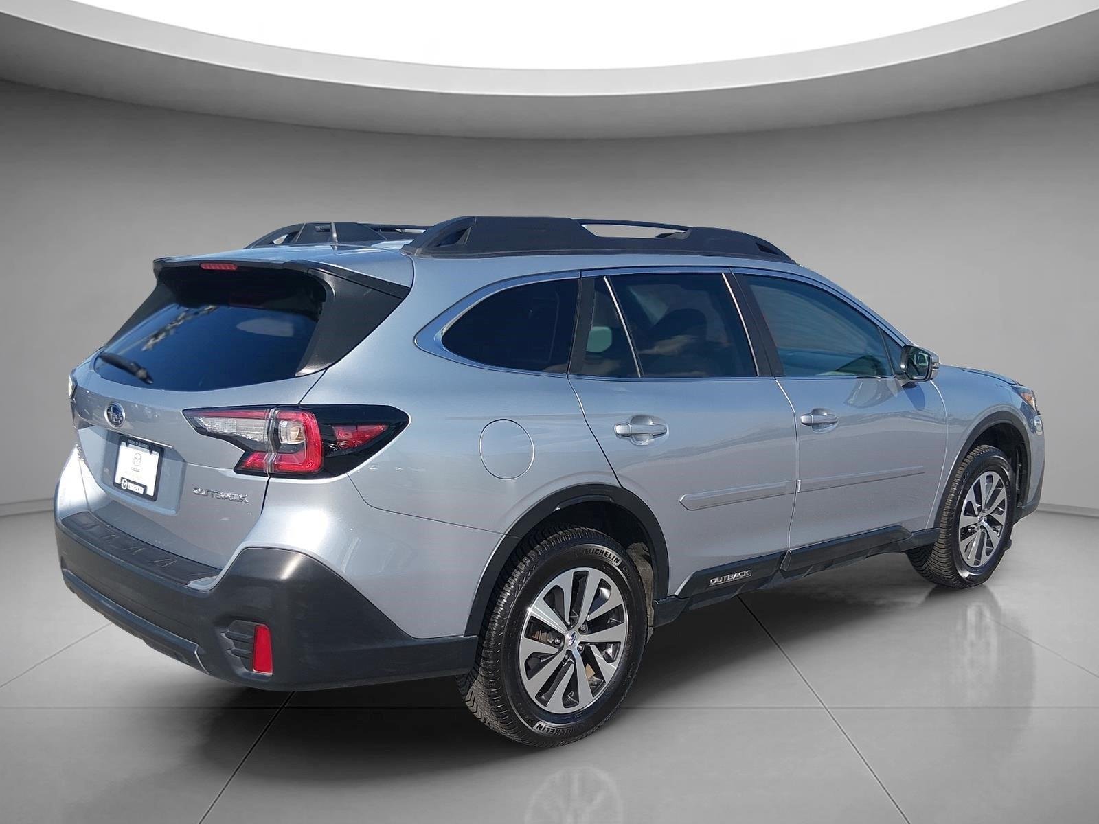 Used 2021 Ice Silver Metallic Subaru Premium image 5