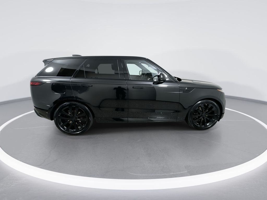 New 2027 Santorini Black Land Rover Dynamic SE image 9