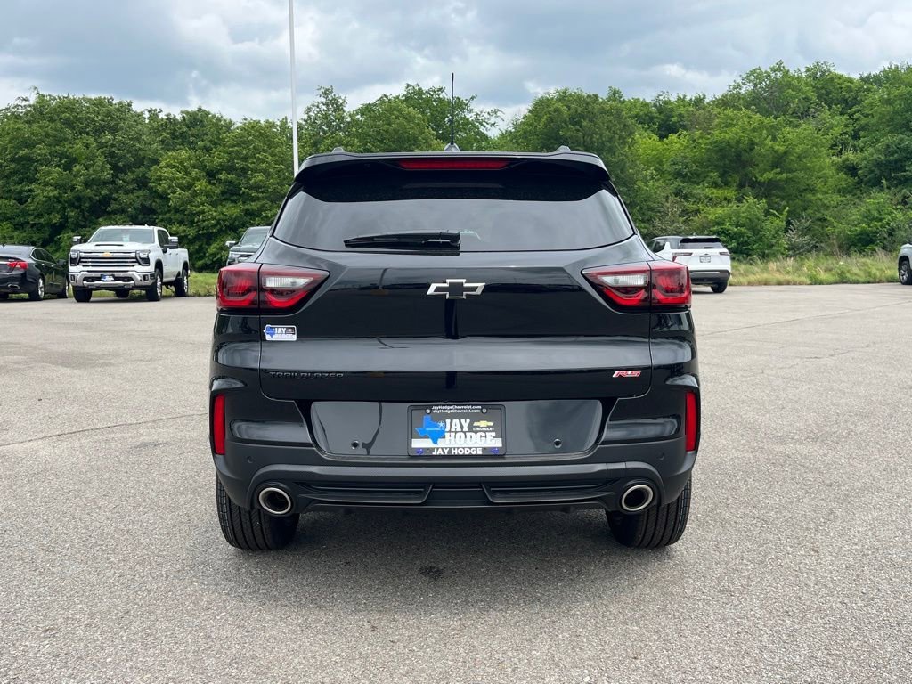 New 2026 Mosaic Black Metallic Chevrolet RS image 4