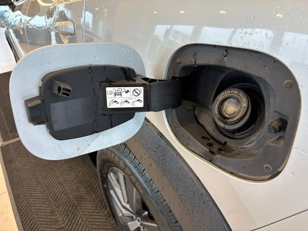 Used 2023 Silver Nissan SV image 23