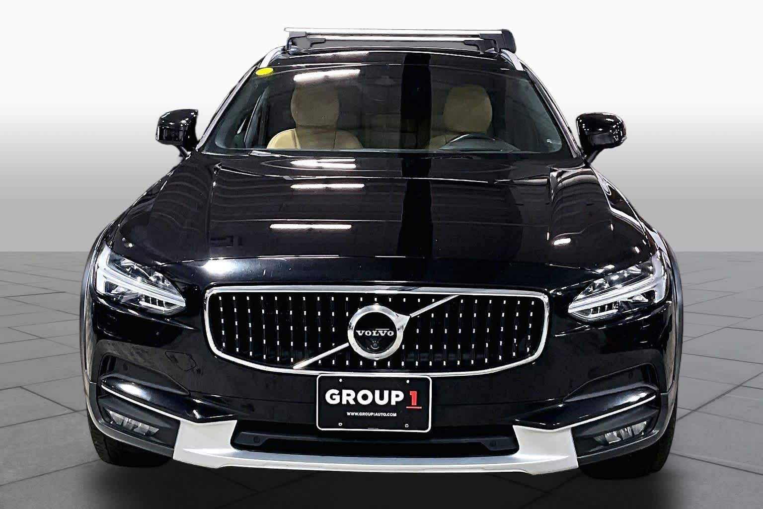 Pre-Owned 2020 Volvo V90 Cross Country