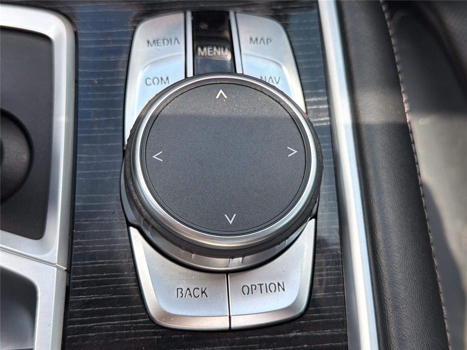 Used 2020 Black Sapphire Metallic BMW 740i xDrive image 8