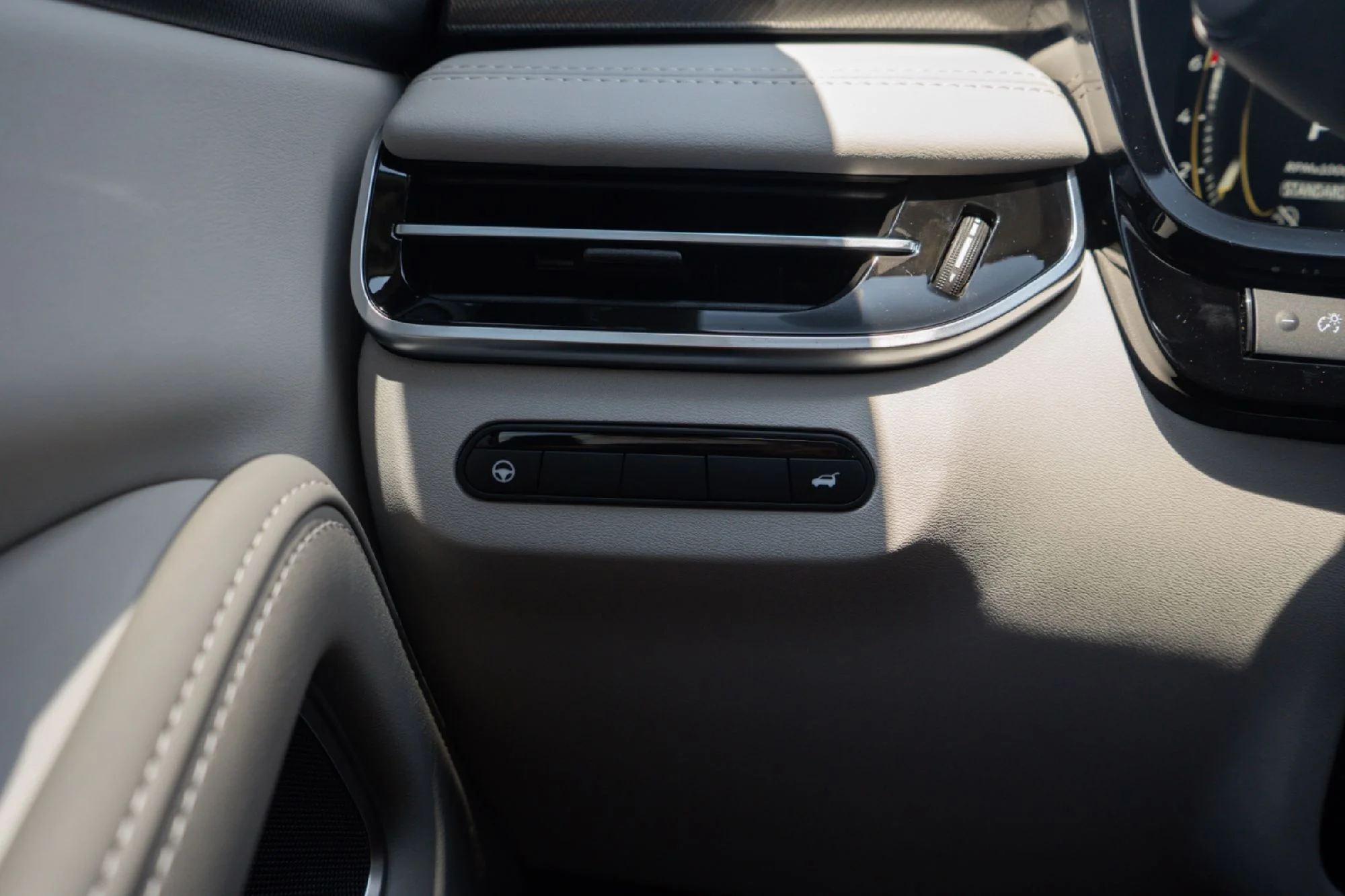 New 2027 Blue INFINITI LUXE image 19