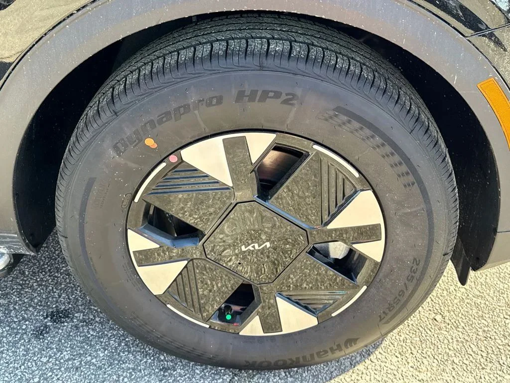 New 2026 Black Kia LX image 12