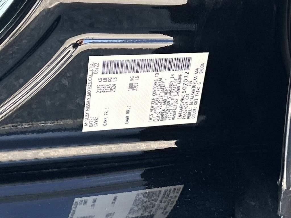 Used 2022 Black Nissan SR image 10
