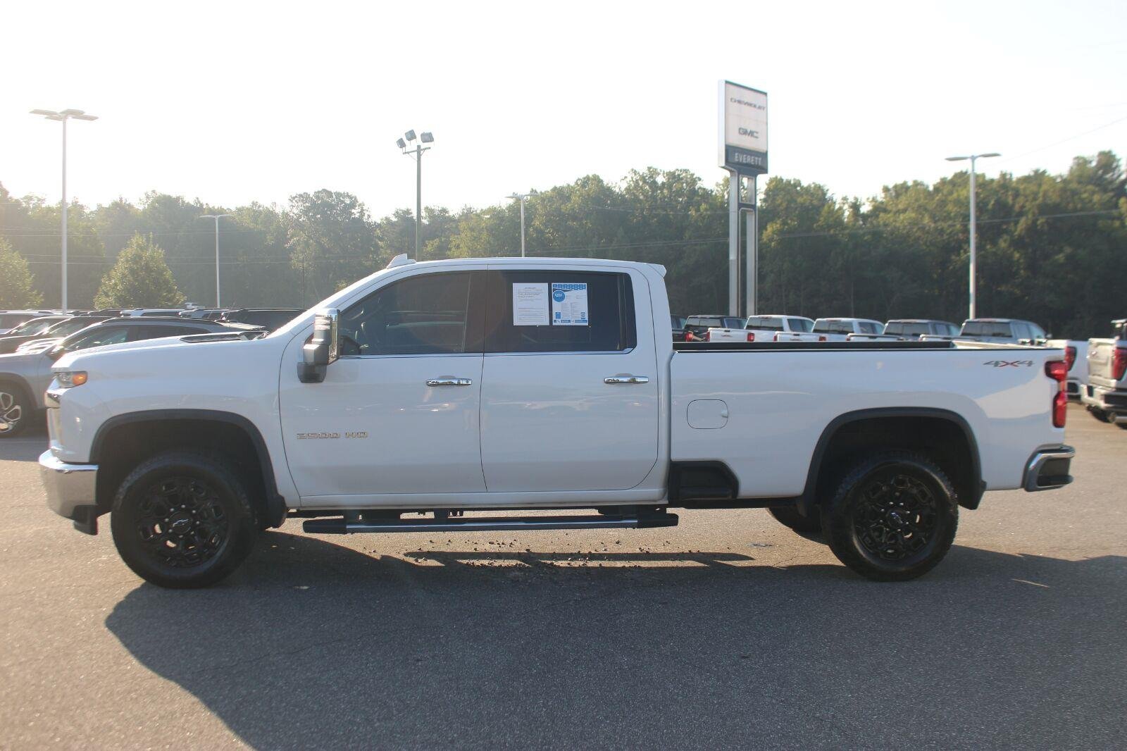 Used 2020 SUMMIT WHITE Chevrolet LTZ image 4