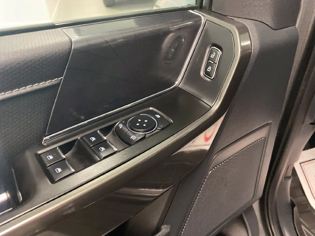 Used 2023 Gray Ford XLT image 12