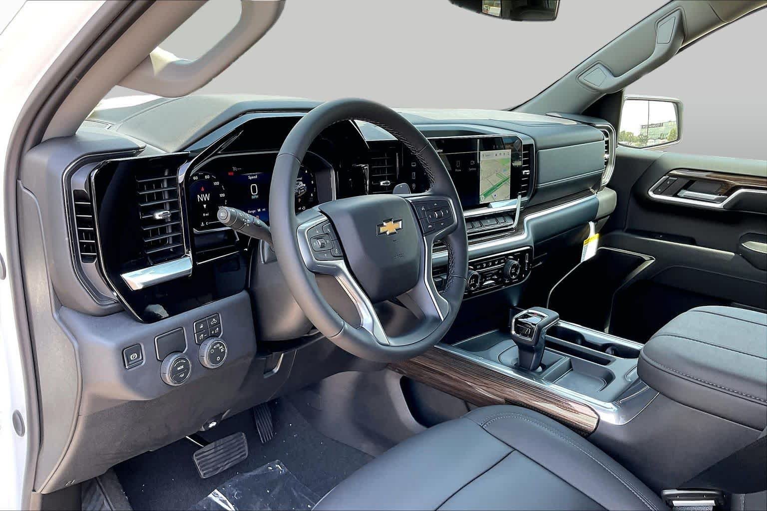 New 2026 Summit White Chevrolet LT image 9