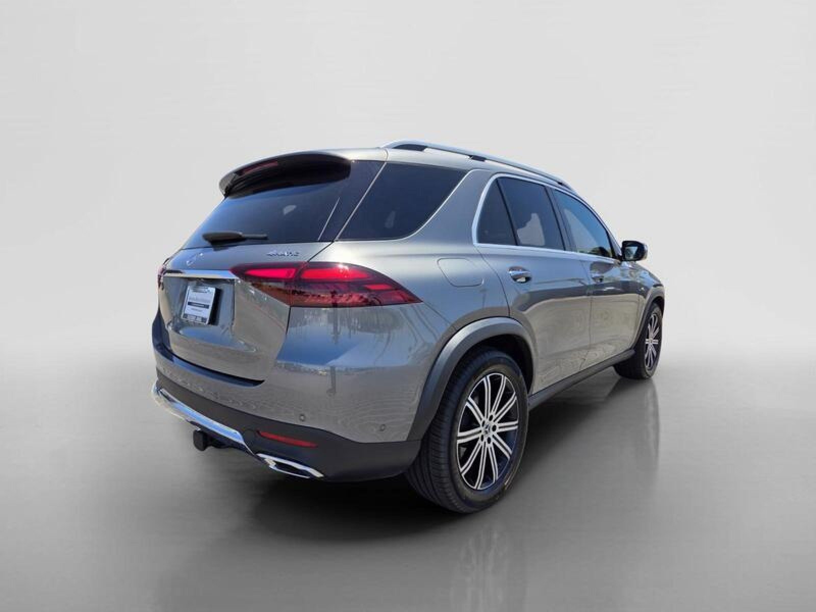 Used 2026 Selenite Grey Metallic Mercedes-Benz GLE 350 4MATIC® SUV image 5