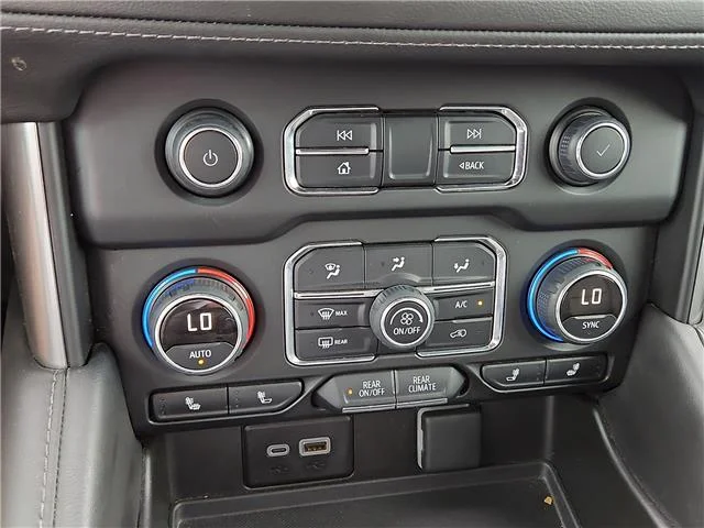 Used 2024 Green Chevrolet LT 4x4 image 16