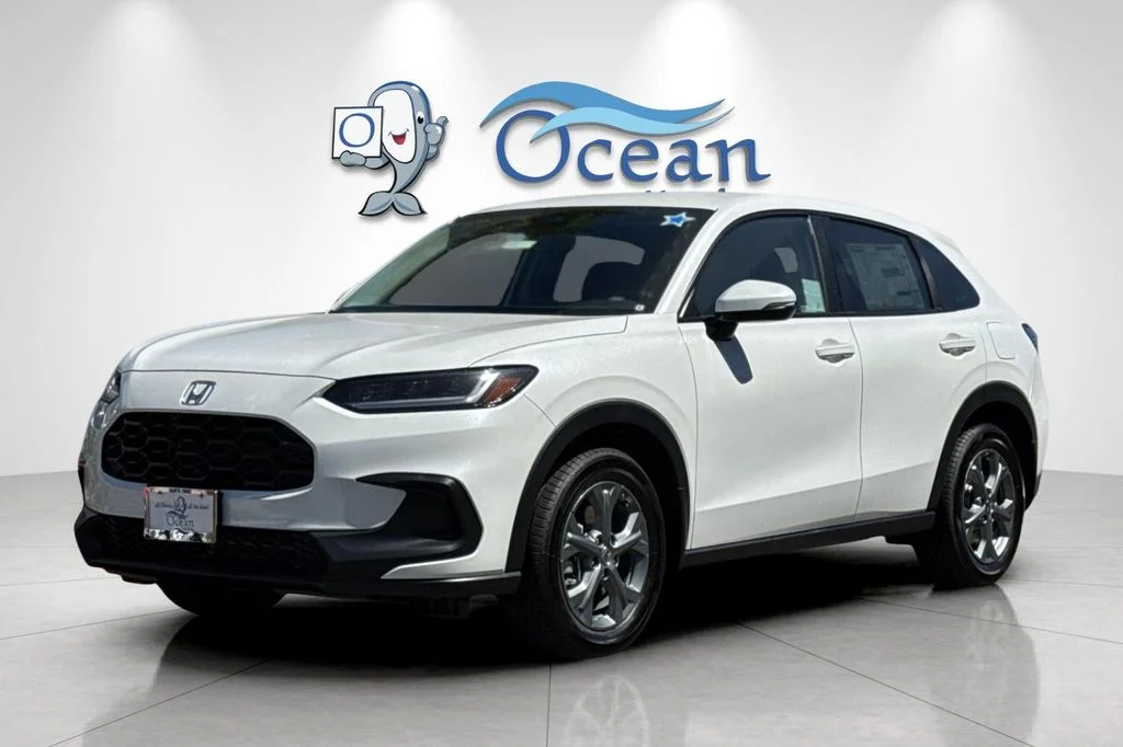 New 2026 Platinum White Pearl Honda LX image 3