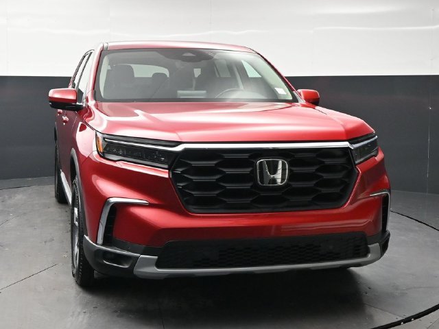 Certified Used 2025 Radiant Red Metallic II Honda 2WD EX-L image 34