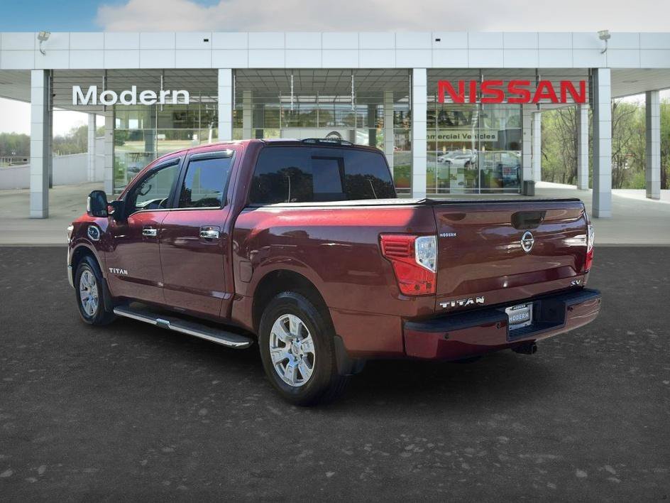 Used 2017 Cayenne Red Nissan SV image 3