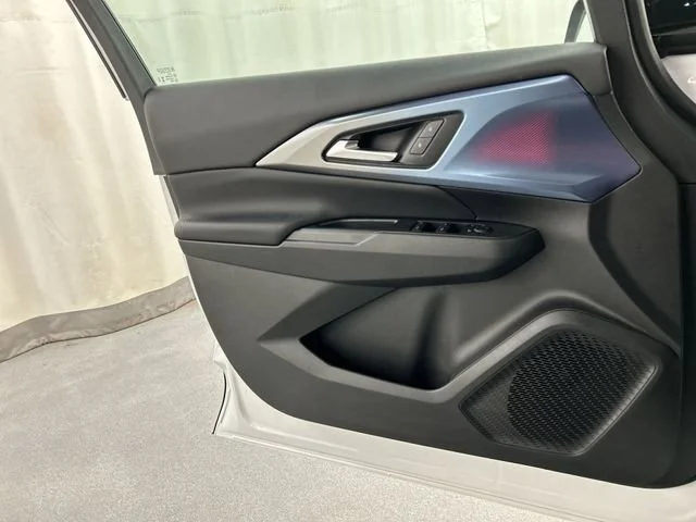 New 2026 Summit White Chevrolet LT image 18