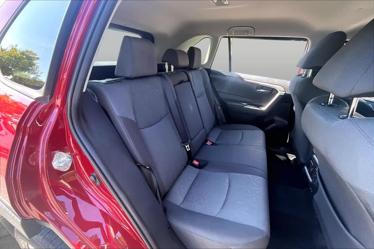 Used 2021 Ruby Flare Pearl Toyota XLE image 20