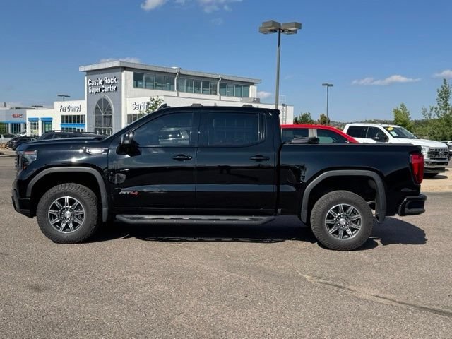 Used 2024 Onyx Black GMC AT4 image 2