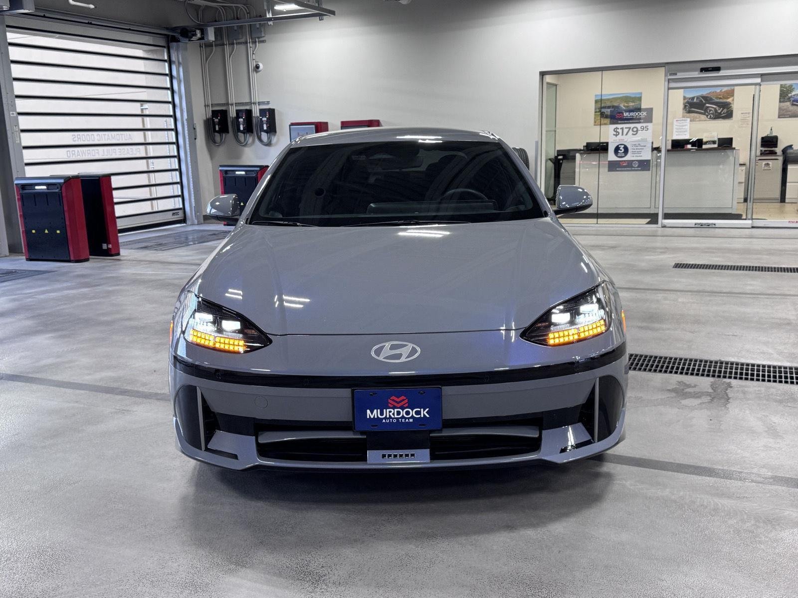 Certified Used 2025 Transmission Blue Hyundai SE image 12