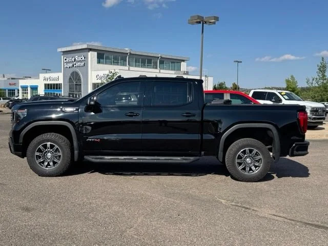 Used 2024 Onyx Black GMC AT4 image 2