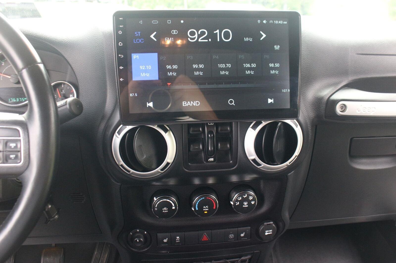 Used 2016 Black Jeep Rubicon image 23