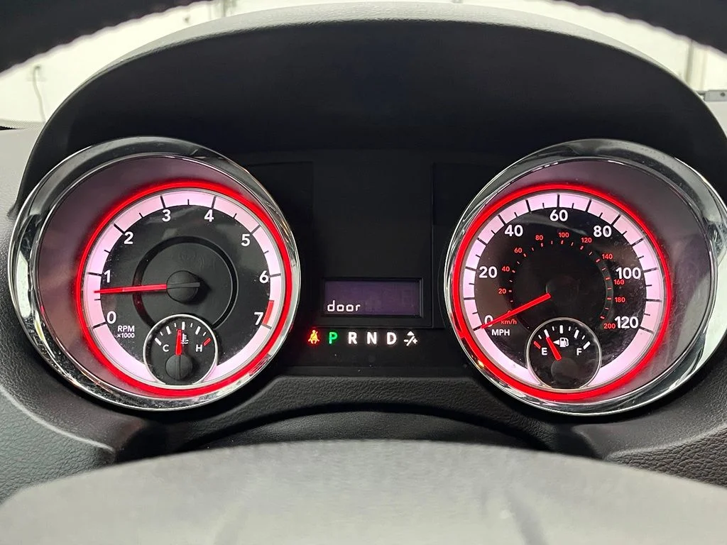 Used 2019 Black Dodge SXT image 23