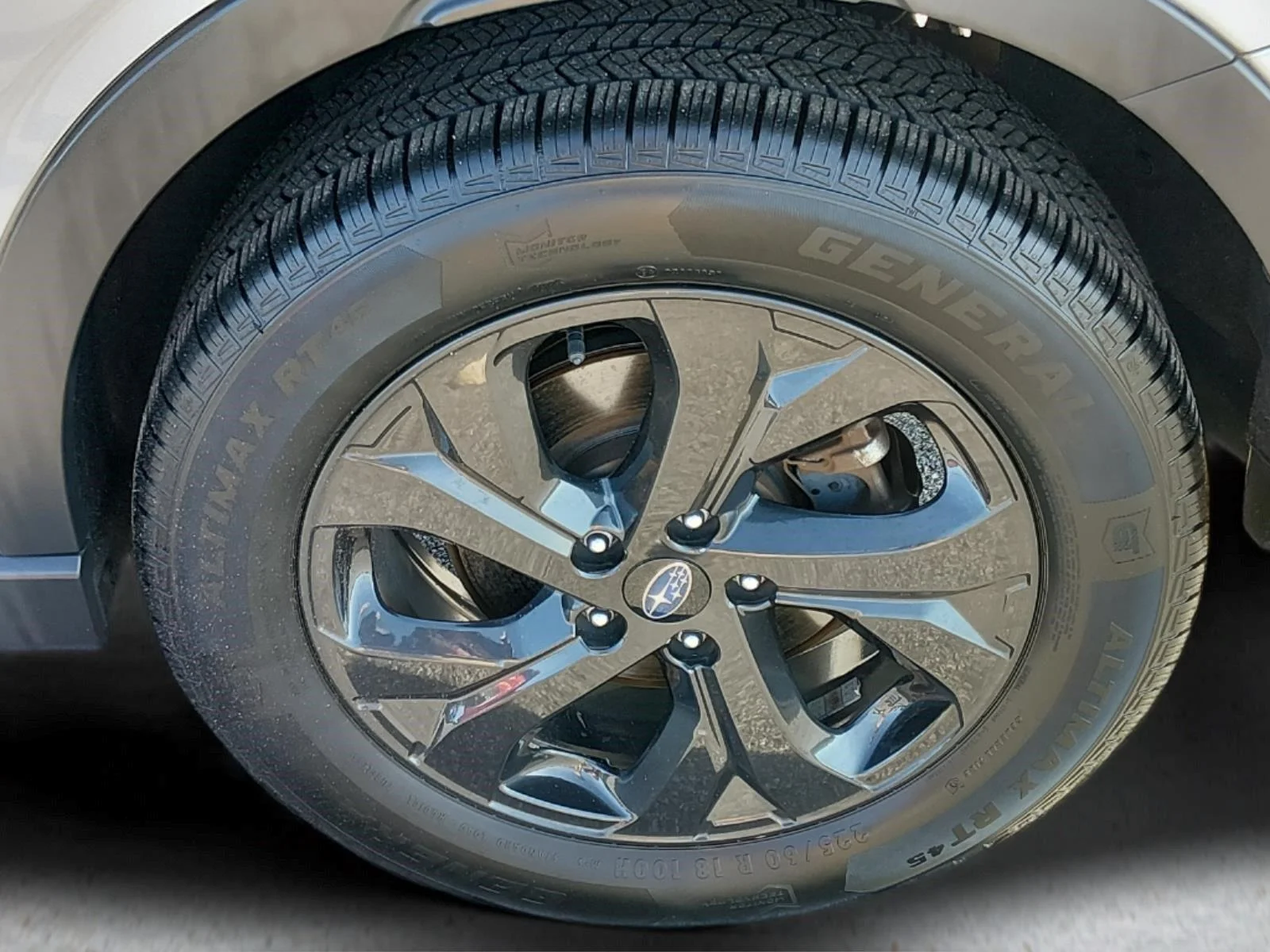 Used 2022 Ice Silver Metallic Subaru Onyx Edition XT image 12