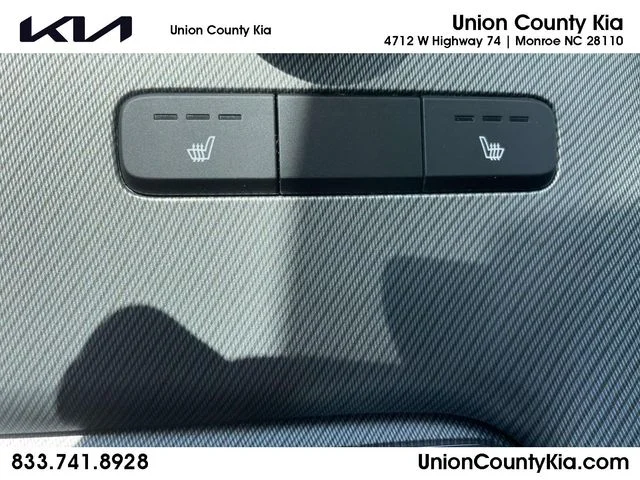 Used 2023 White Hyundai SEL image 28