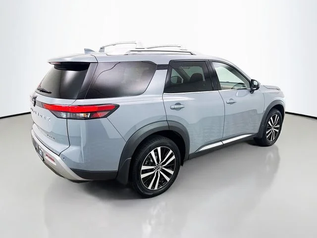 Certified Used 2024 Boulder Gray Pearl Nissan Platinum image 7