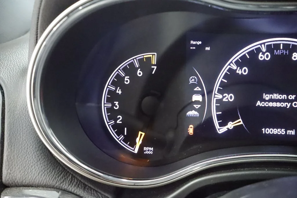 Certified Used 2020 White Jeep Overland image 28