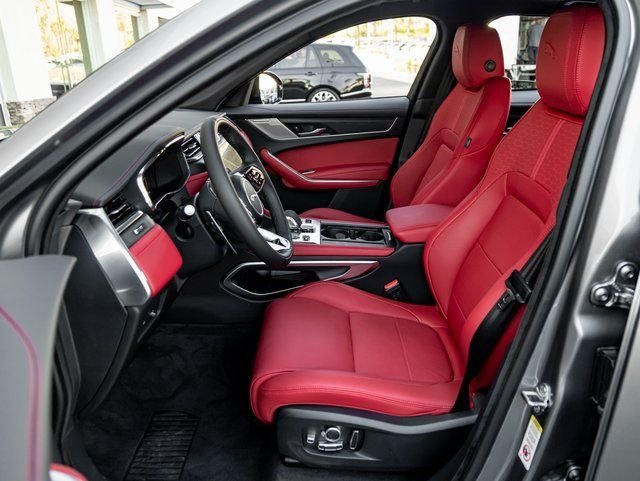New 2026 Eiger Grey JAGUAR P250 R-DYNAMIC S image 14