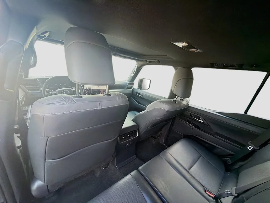 Certified Used 2024 Silver Lexus GX 550 Premium image 24