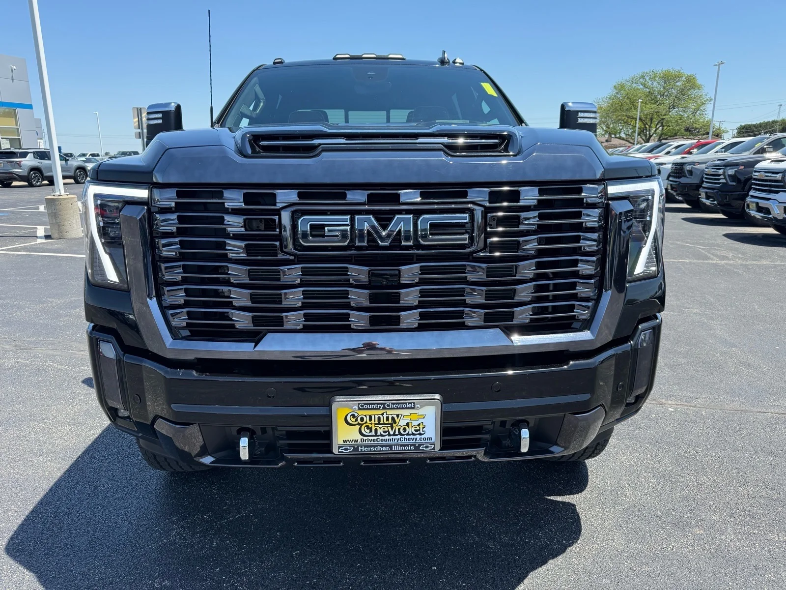 Used 2024 Onyx Black GMC Denali Ultimate image 8