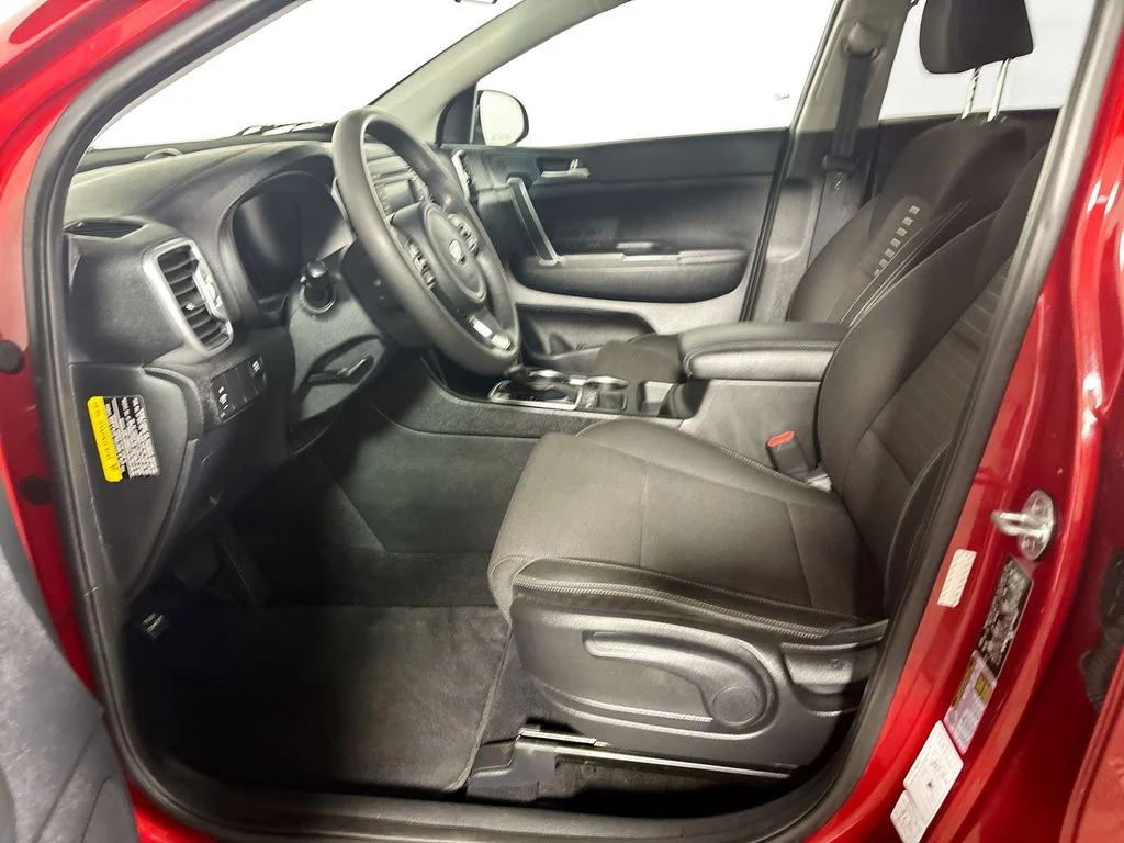 Used 2018 Red Kia LX image 11