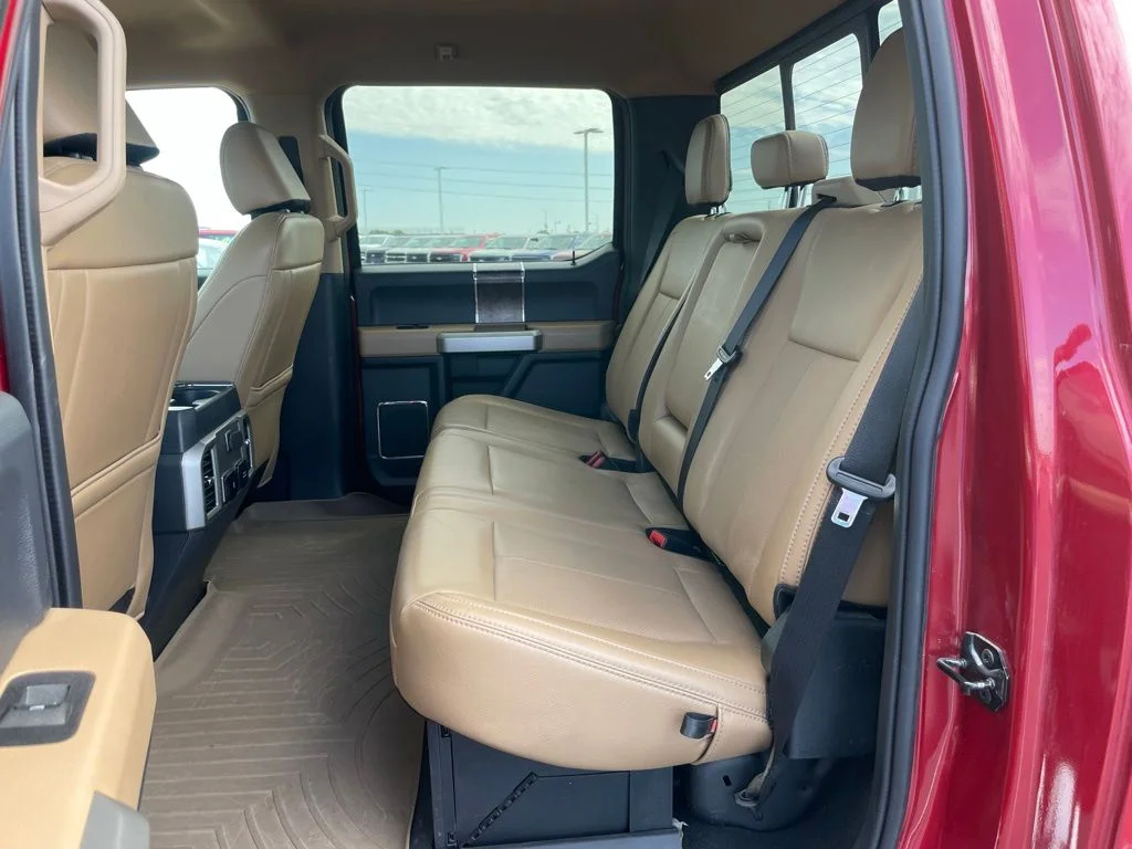 Used 2022 Red Metallic Ford Lariat image 8