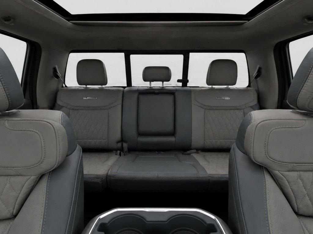 New 2026 Marsh Gray Ford F-250® Platinum® image 17