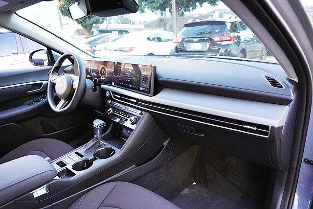 New 2026 Blue Hyundai SE image 17