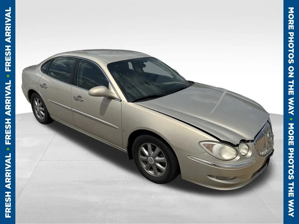 Used 2009 Gold Buick CXL image 1