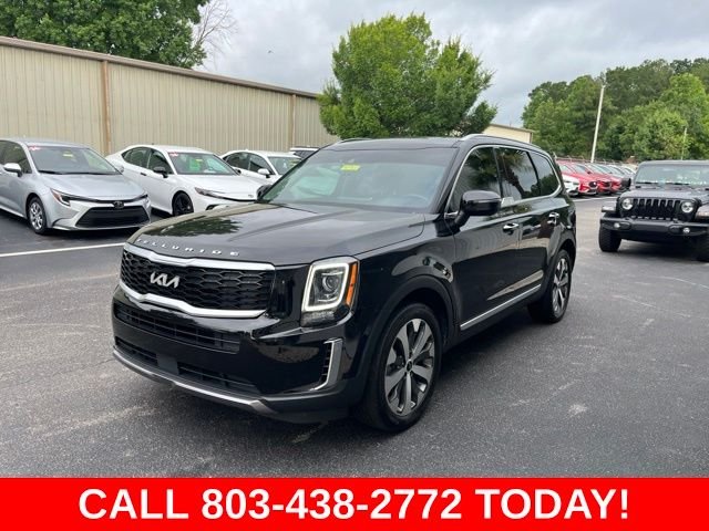 Used 2022 Black Kia S image 38