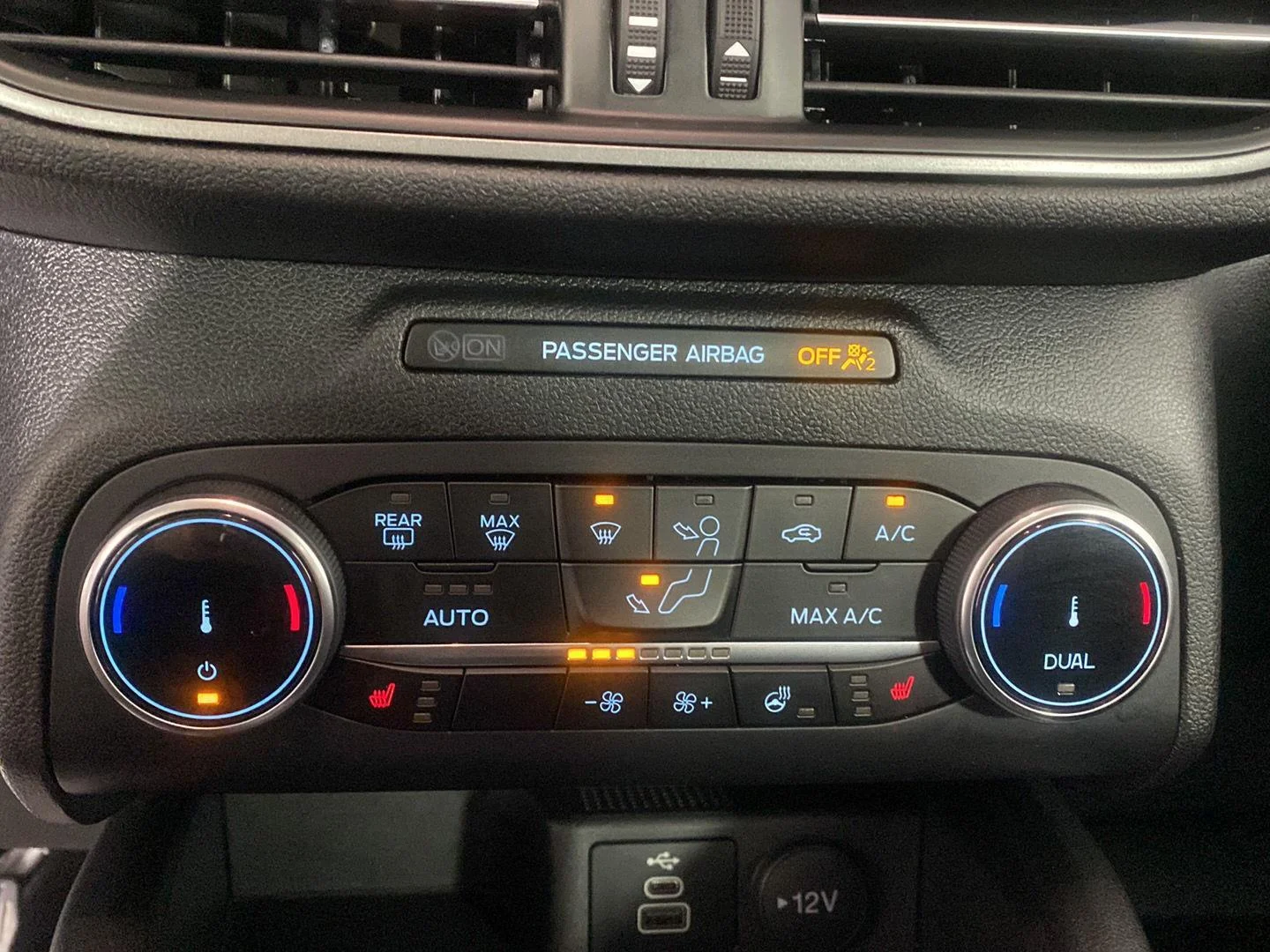 Used 2025 Space Silver Ford Active image 6