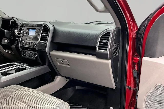 Used 2015 Ruby Red Metallic Ford  image 17