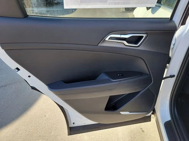 New 2026 Glacial White Pearl Kia LX image 26